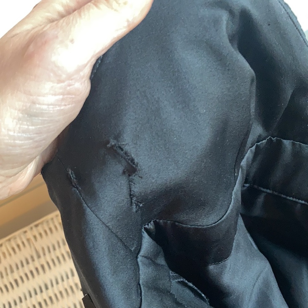 Black long evening gown size 4. - Picture 6 of 6